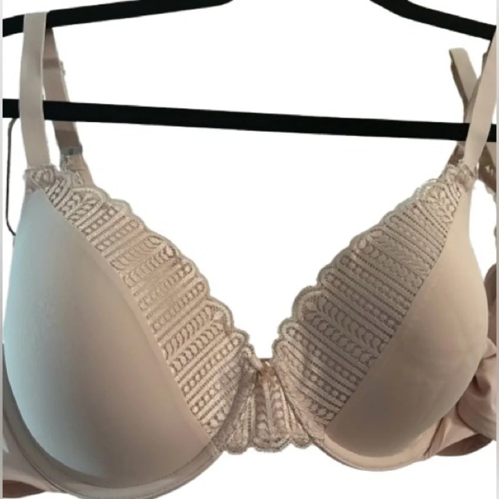 Bundle!  FOUR Maiden  Bras. gently worn underwire. Lightly padded 36C.